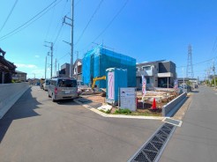 全５棟のお住まいで、全てが新しい人気の分譲地。徒歩圏内にスーパー、コンビニもあります。
