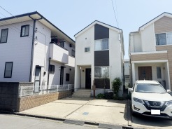 ④並列で２台駐車可能