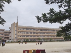 習志野台第二小学校 まで徒歩3分