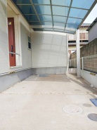 カーポート付で雨でも安心♪