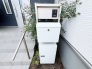 不在時にも受け取りが便利な、宅配ボックスを完備。
