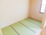 来客やお子様にも重宝する畳スペース♪