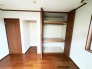 1階6畳洋室の収納