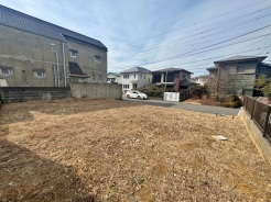 現地北東側 現地周辺は閑静な住宅街となっております